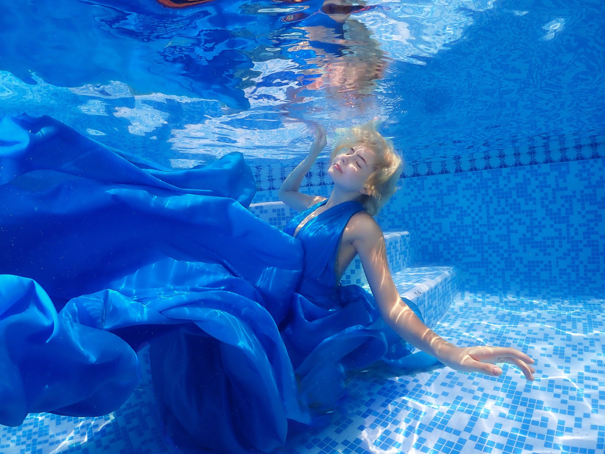 Underwater Photoshoot - Image 3